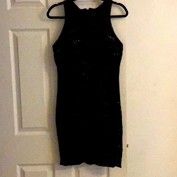 Nightway Illusion Lace Bodycon dress. Like new. Size 8. - Picture 4 of 4